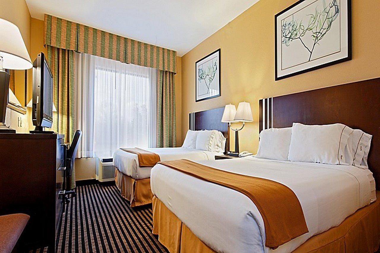 Holiday Inn Express Crockett By Ihg Exterior photo