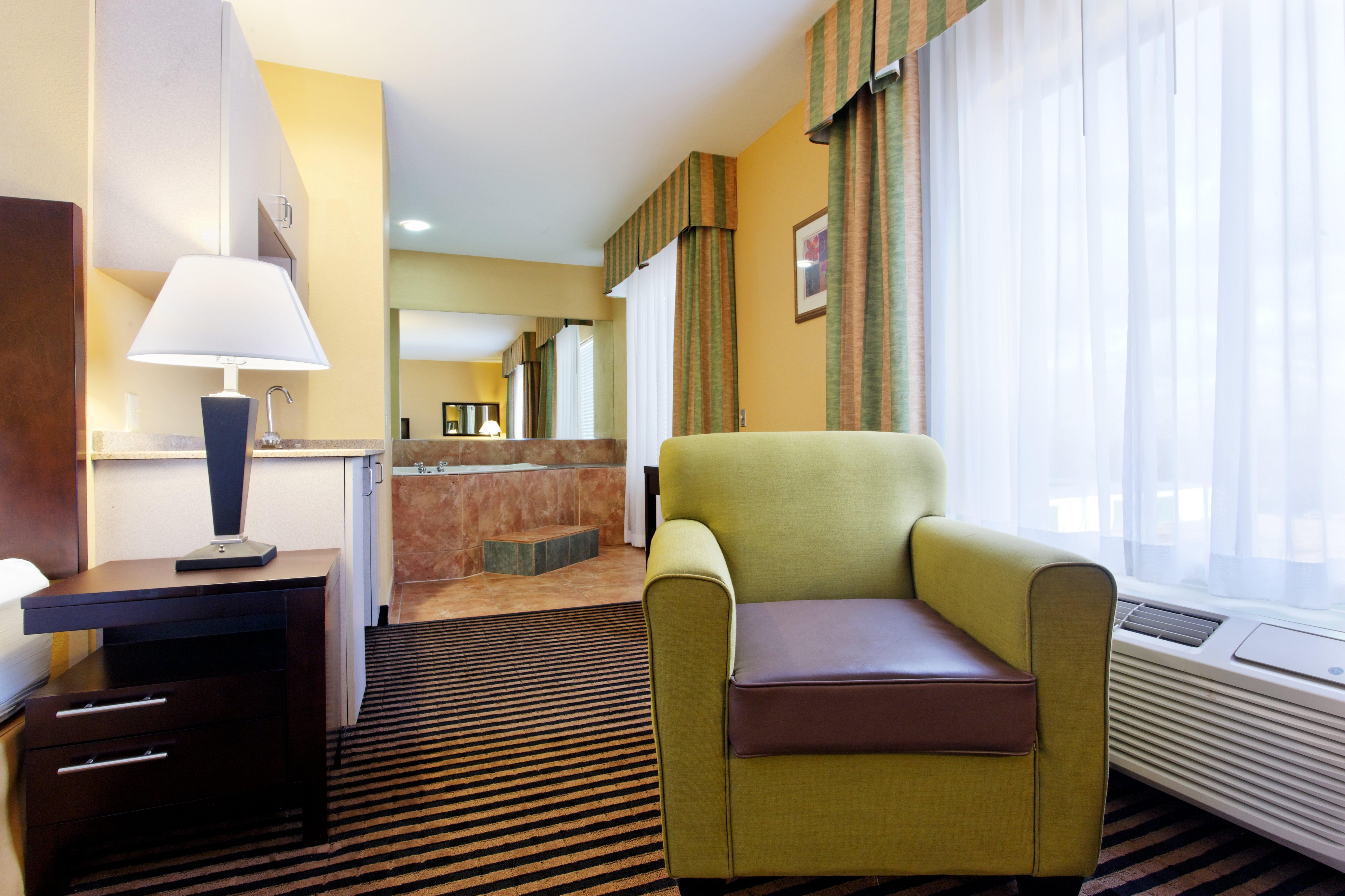 Holiday Inn Express Crockett By Ihg Interior photo
