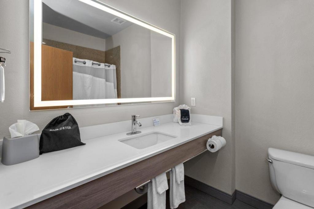 Holiday Inn Express Crockett By Ihg Exterior photo