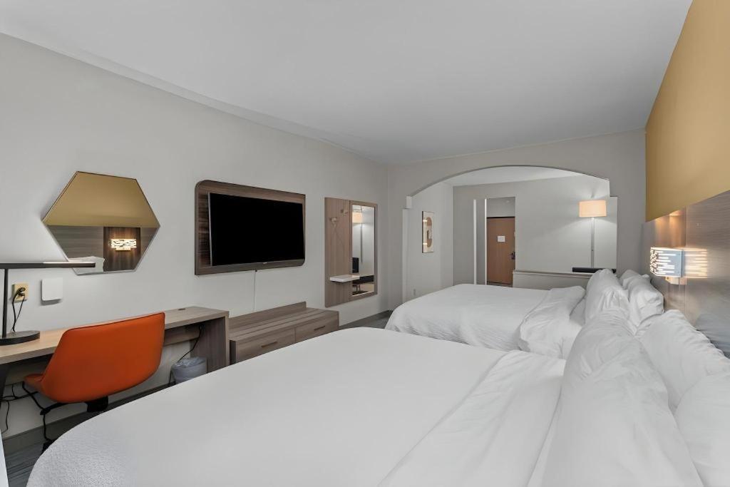Holiday Inn Express Crockett By Ihg Exterior photo