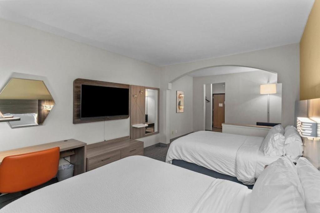 Holiday Inn Express Crockett By Ihg Exterior photo