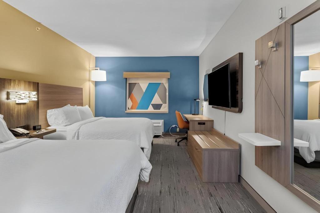 Holiday Inn Express Crockett By Ihg Exterior photo