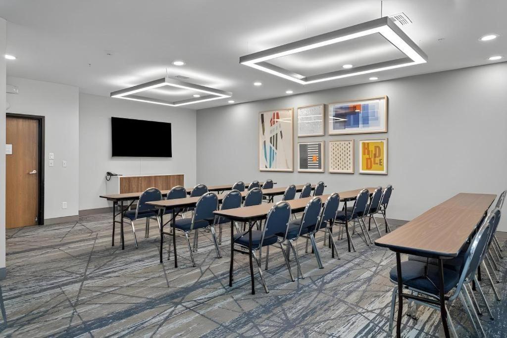 Holiday Inn Express Crockett By Ihg Exterior photo